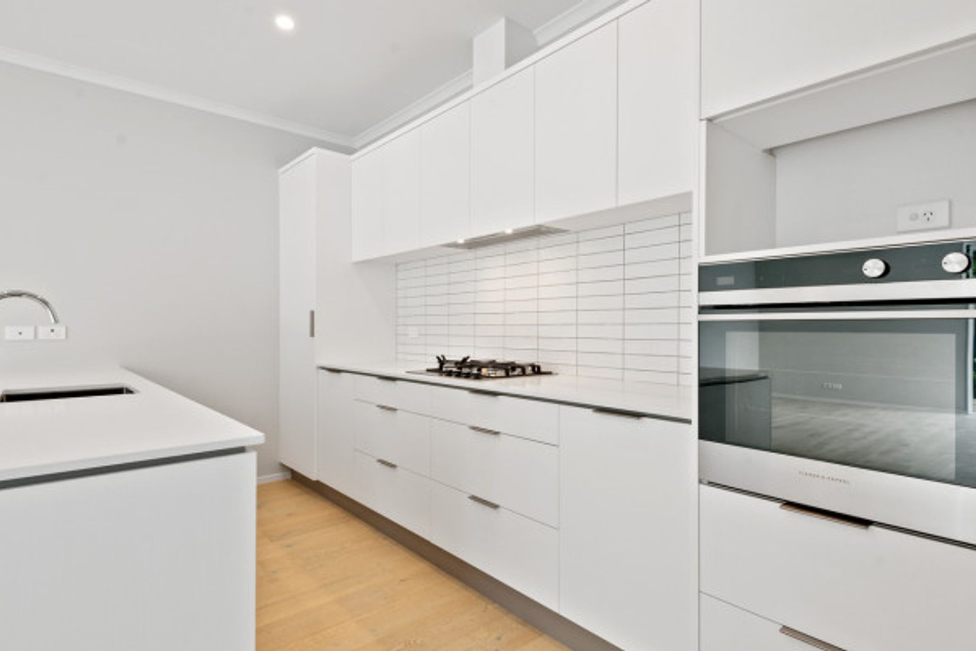 Red Beach Single Level Terraces