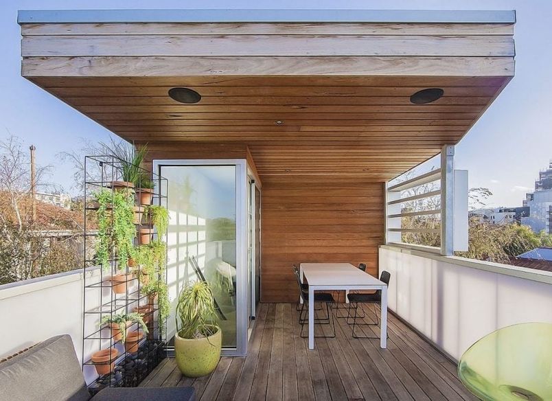 Skin Box House