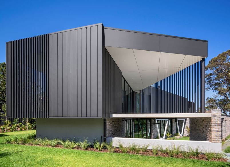 Rentoul - A House on Two Stones