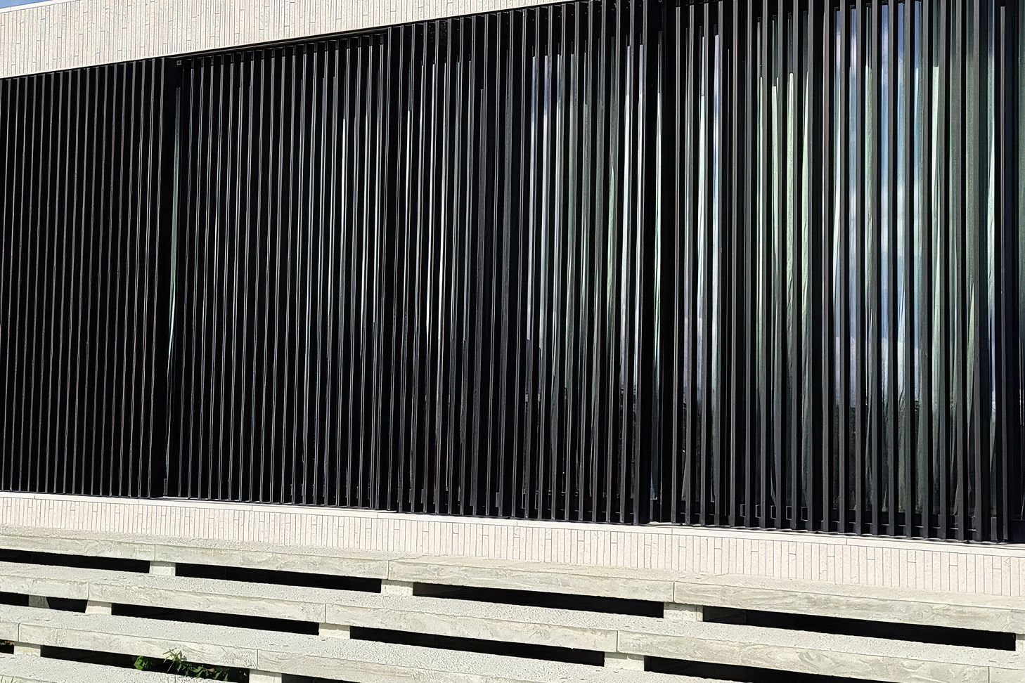 upOmaha-sliding-screens-4-fix-standard-scale-200x.jpg