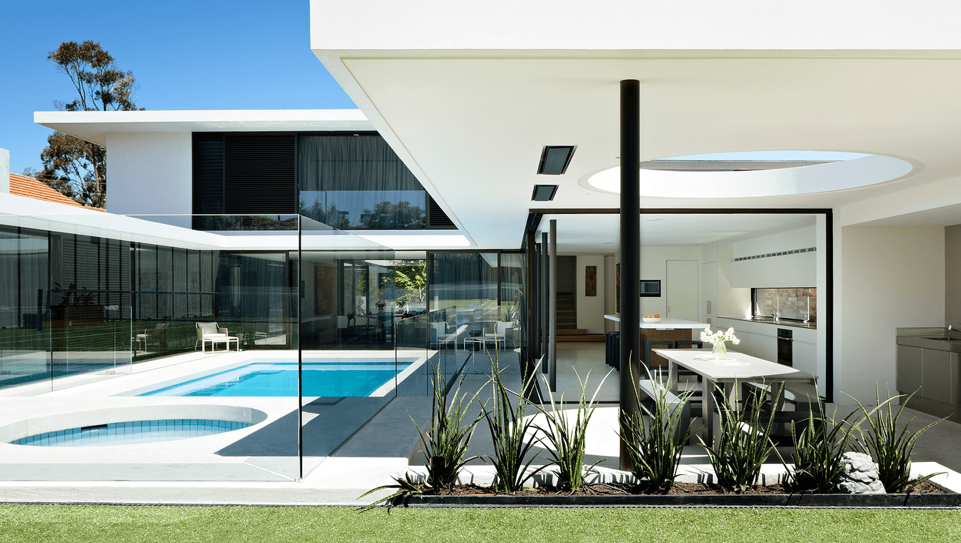 Yuille Residence