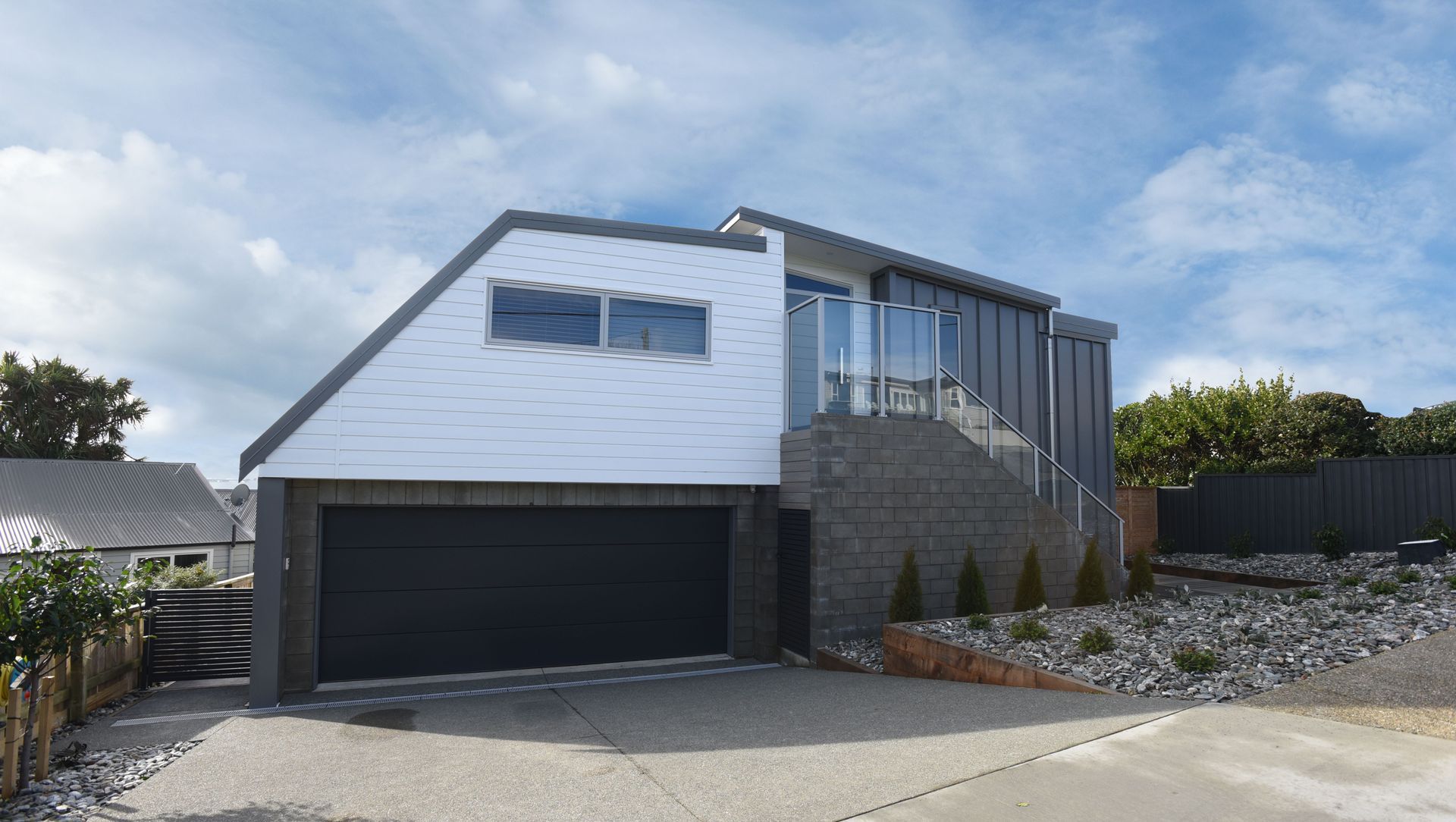 Riverton Retreat banner