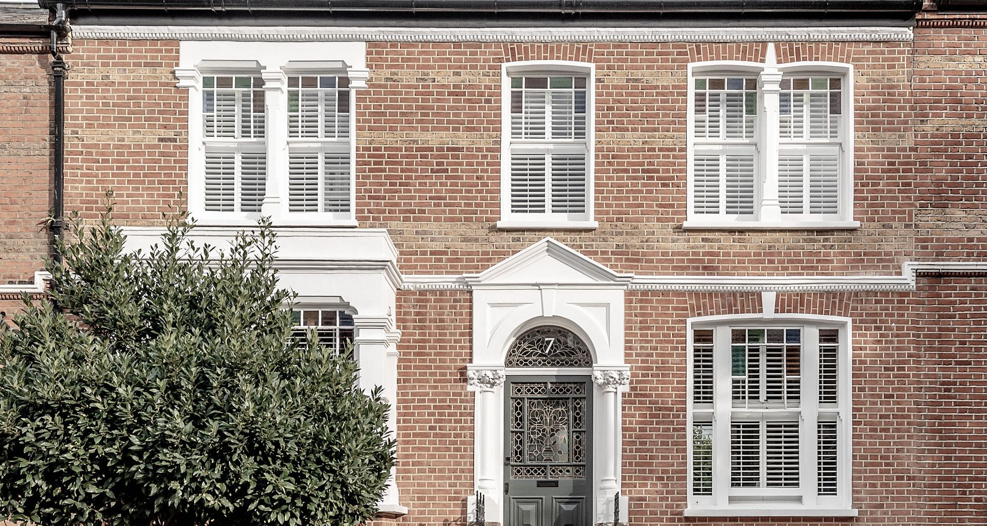 London House banner