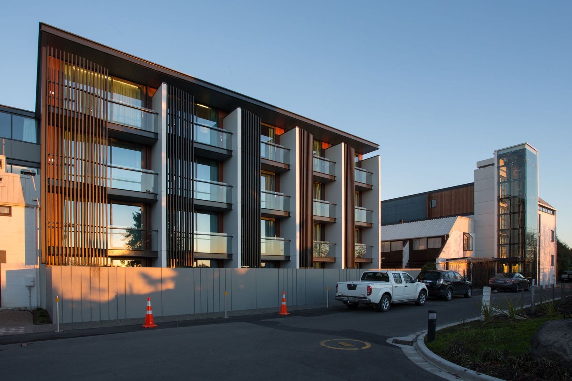 Matai Wing - Commodore