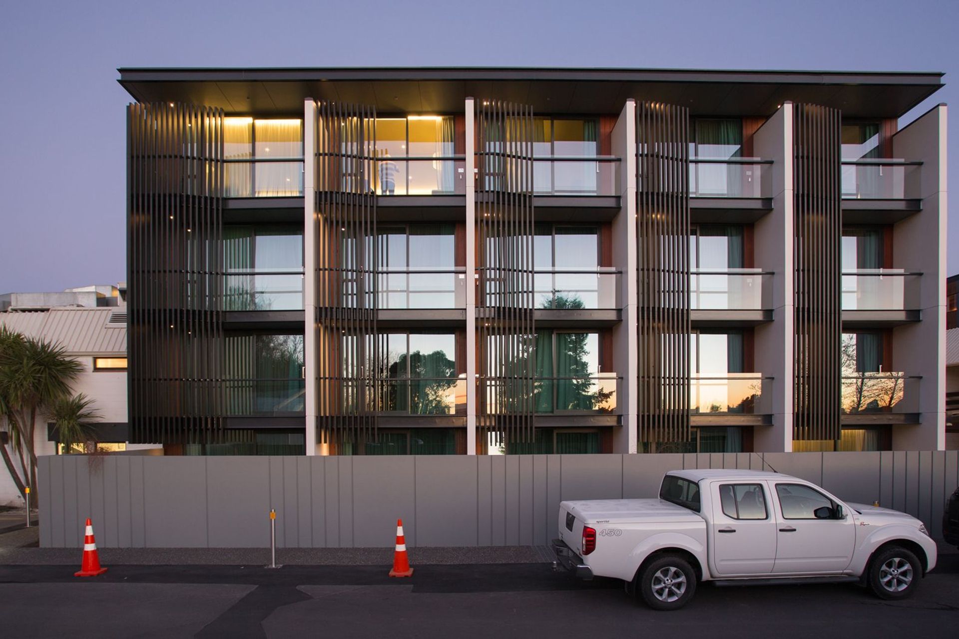 Matai Wing - Commodore