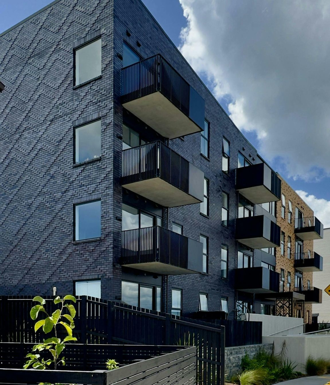 Te-Uru-ApartmentsModern-ApartmentsConstrukt-ArchitectsAucklandBalconies.jpeg