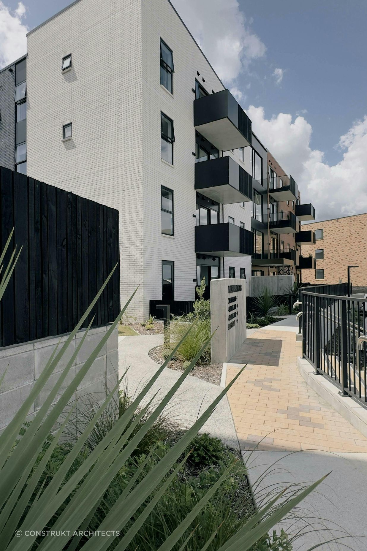 Te-Uru-ApartmentsModern-ApartmentsConstrukt-ArchitectsAucklandFootpath.jpeg