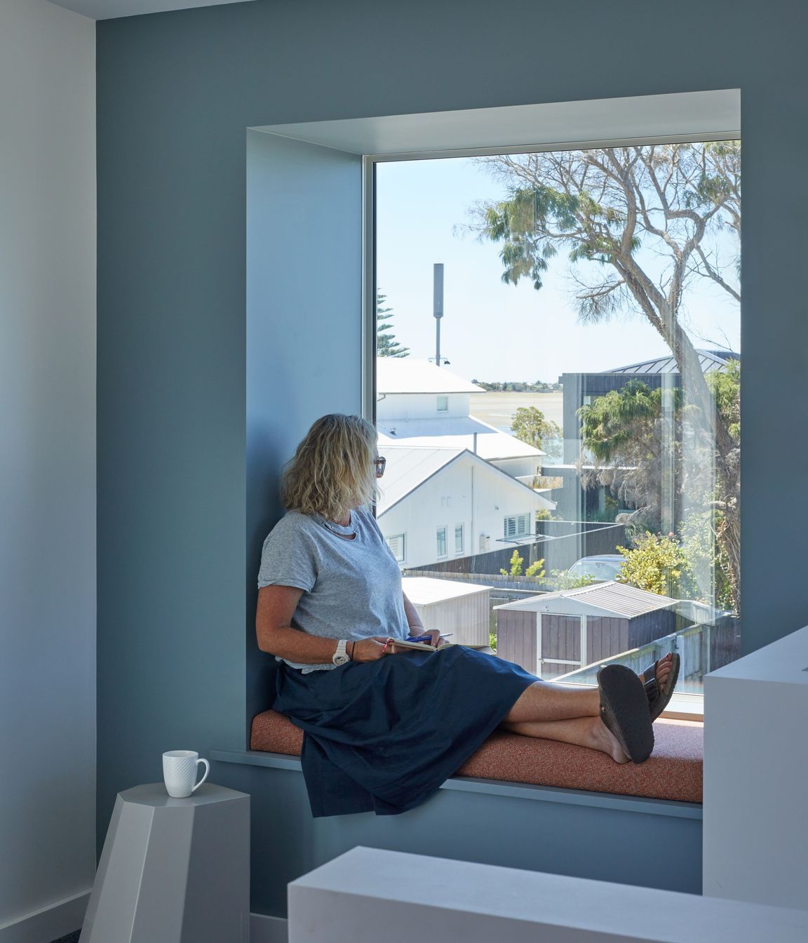 Redcliffs-Medical-CentreWindow-seat-in-staffroom-Sarah-Rowlands-Photographer9.jpg