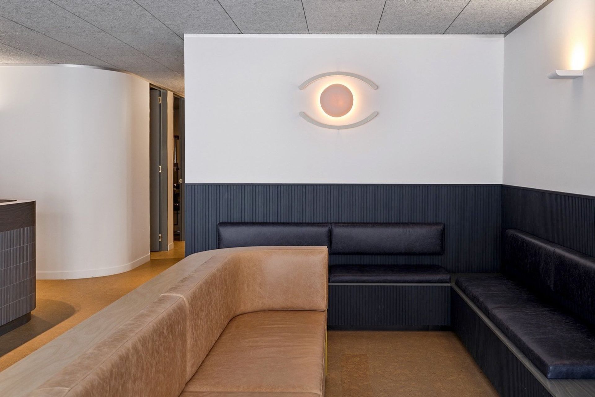 StudioEntiWallSconceEclipseAnnaStroudClarity9.jpg