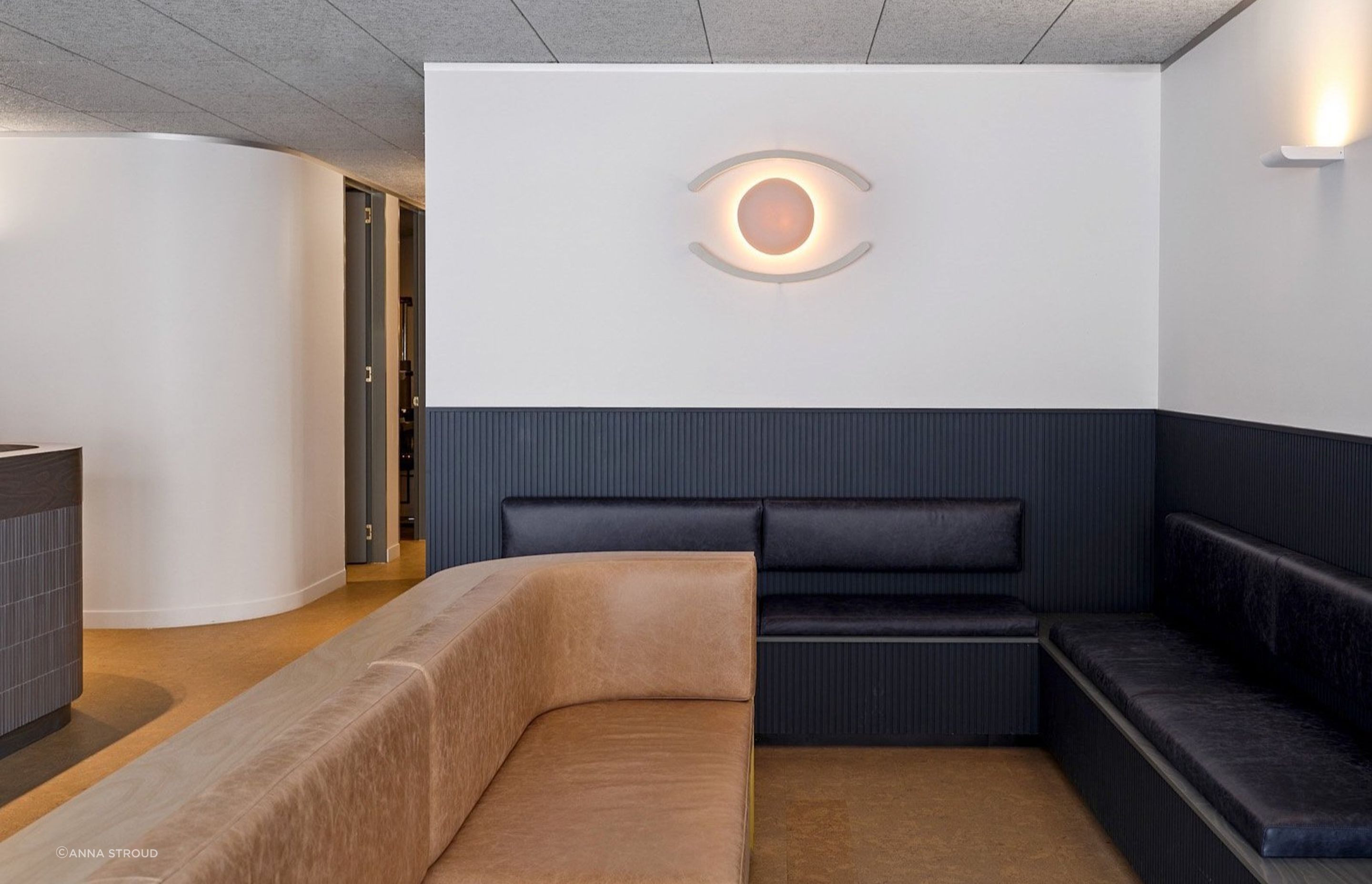 StudioEntiWallSconceEclipseAnnaStroudClarity9.jpg