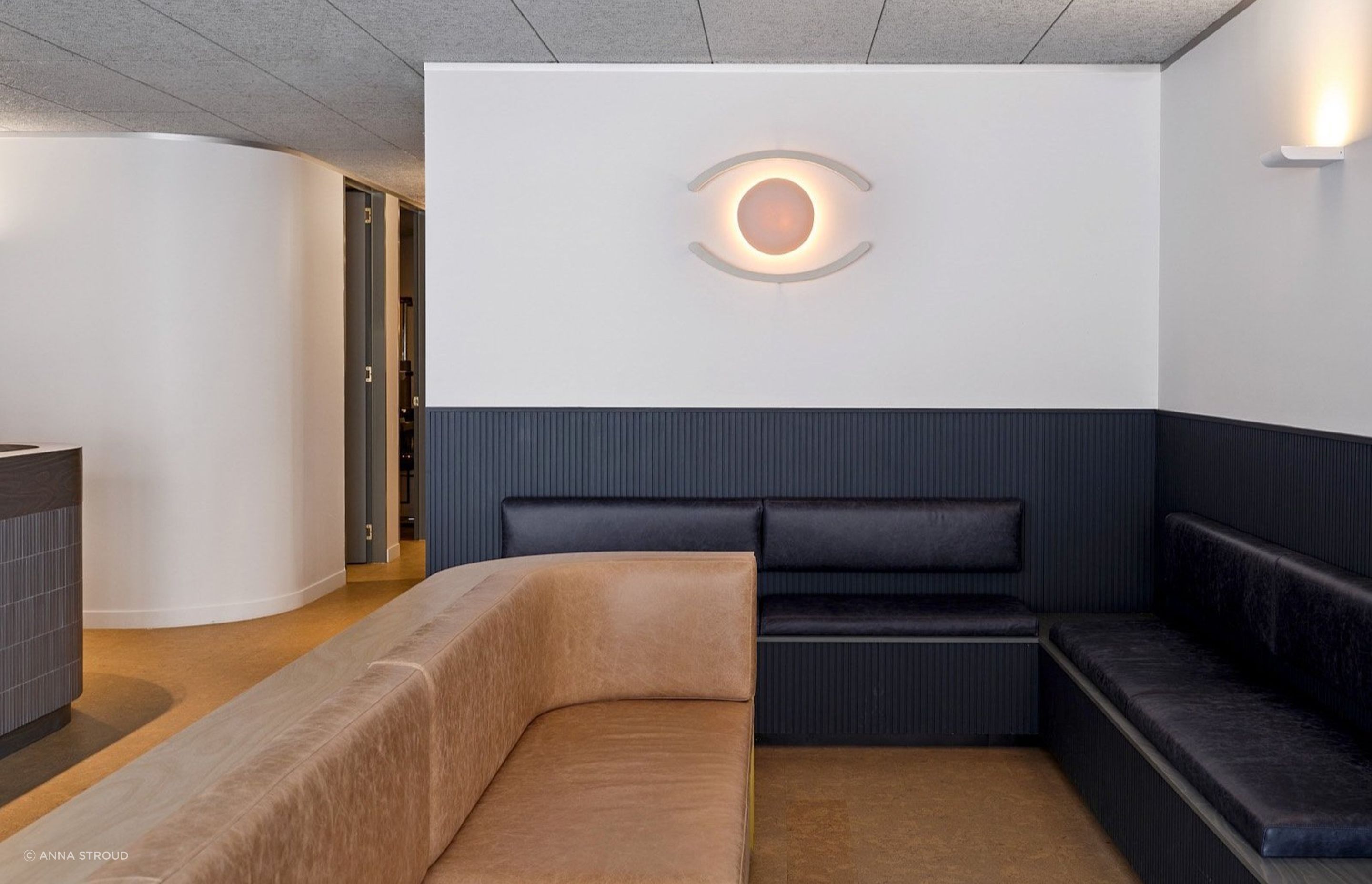 StudioEntiWallSconceEclipseAnnaStroudClarity9.jpg