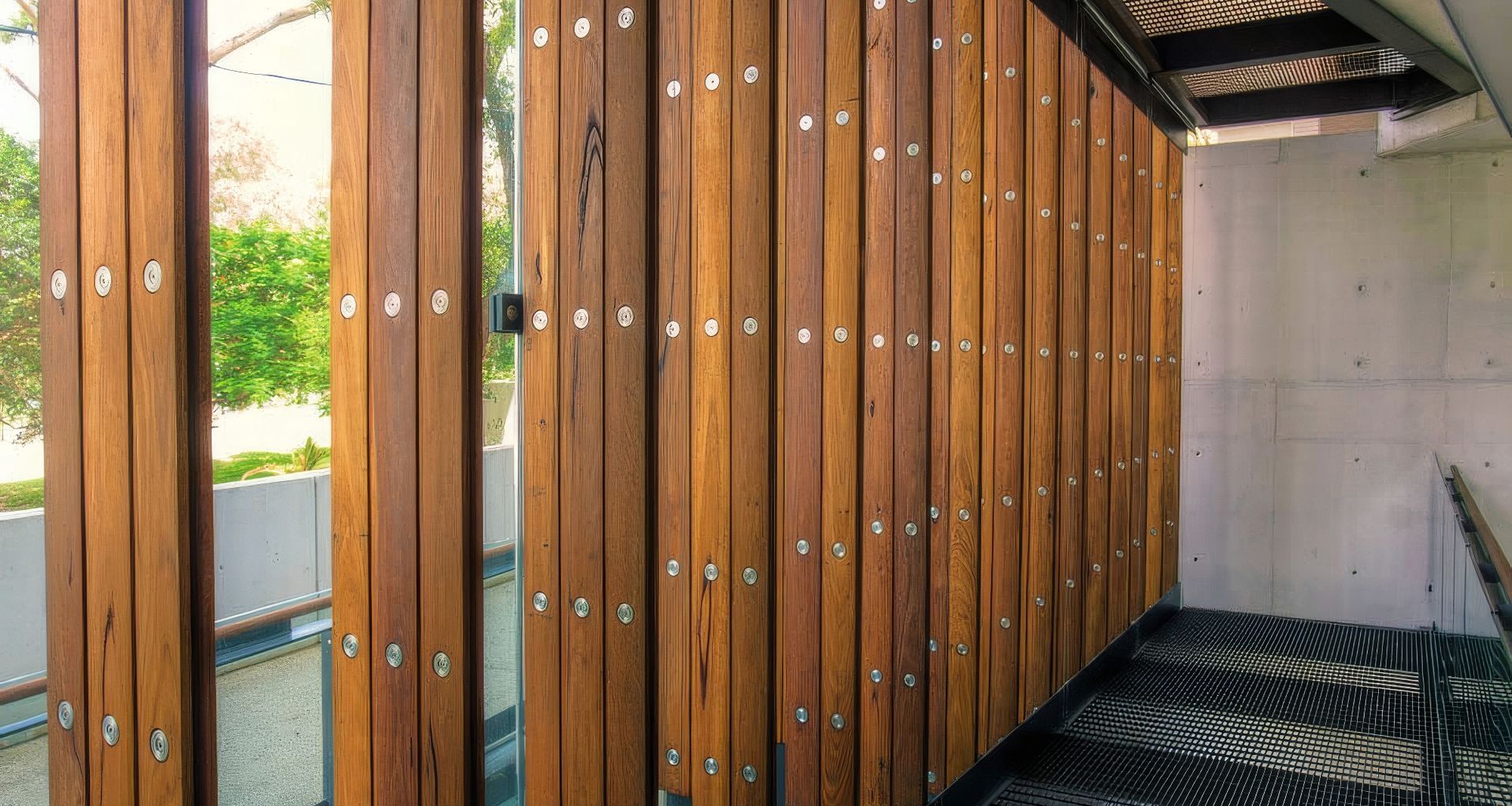 Natural Elegance Meets Sustainability: Blackbutt Timber Enhanced with CUTEK® Extreme CD50 at Herston’s Award-Winning Oral Health Facility banner