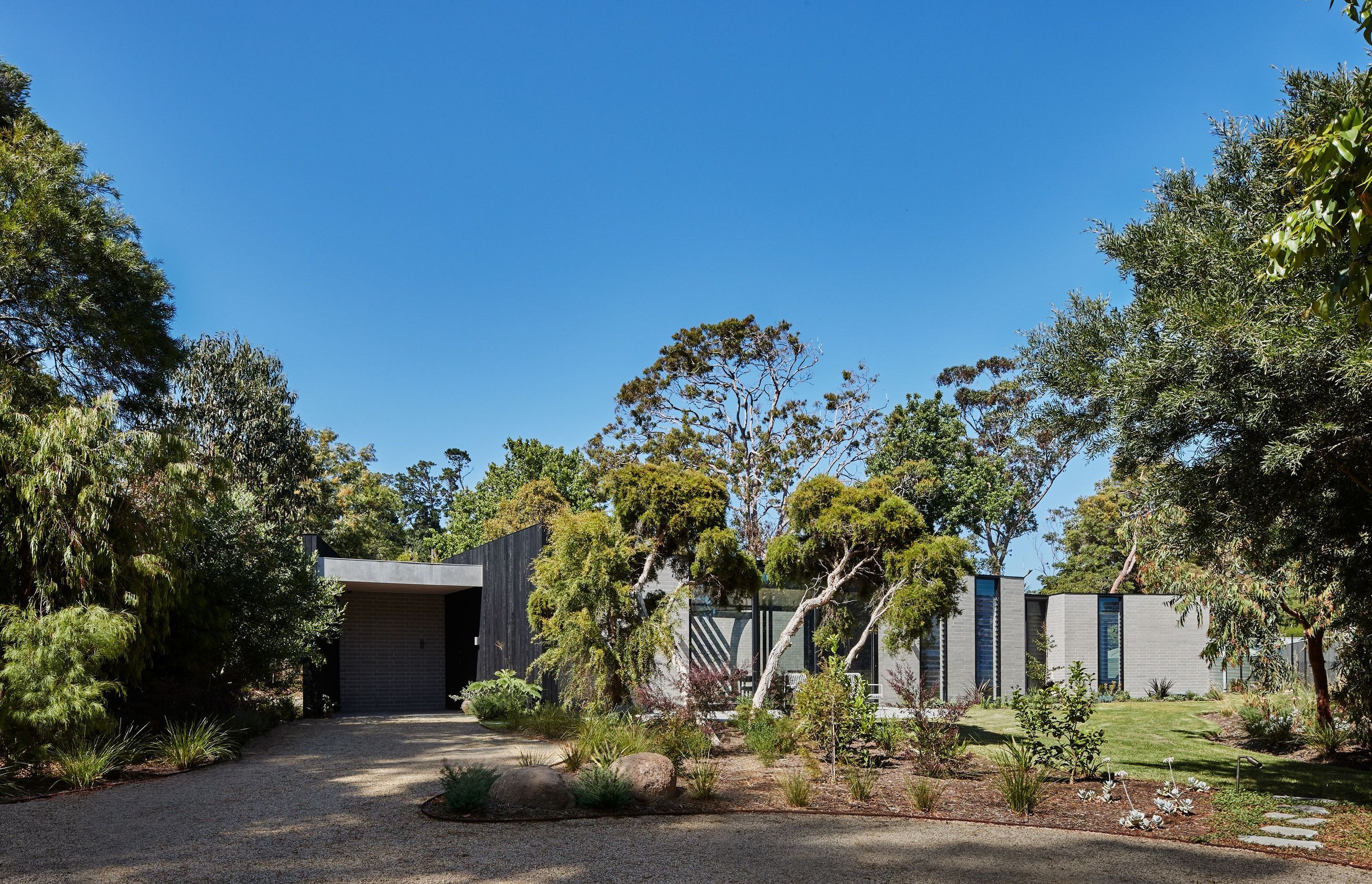 MM Courtyard House