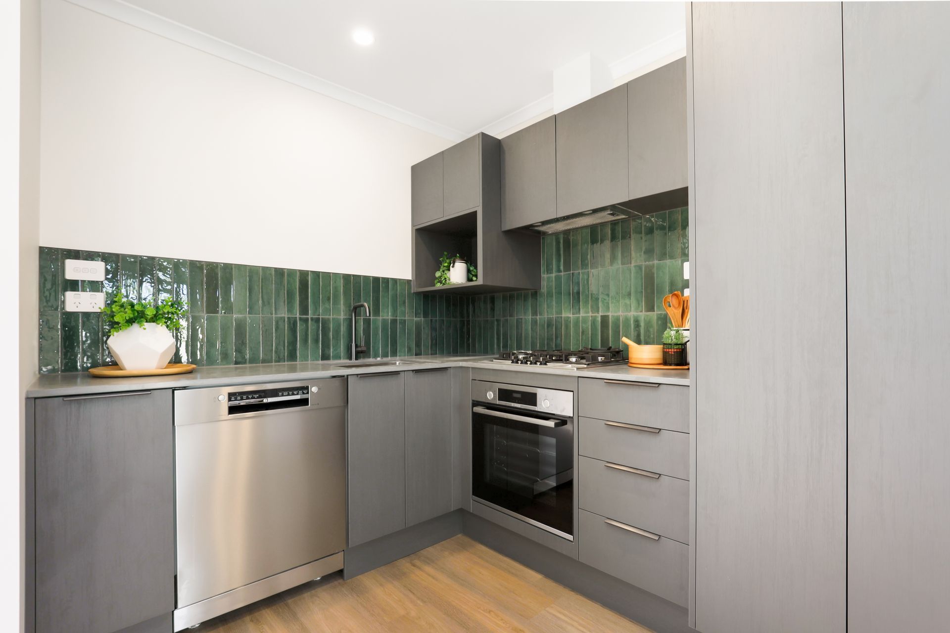 Oakfield Crescent, Hamilton