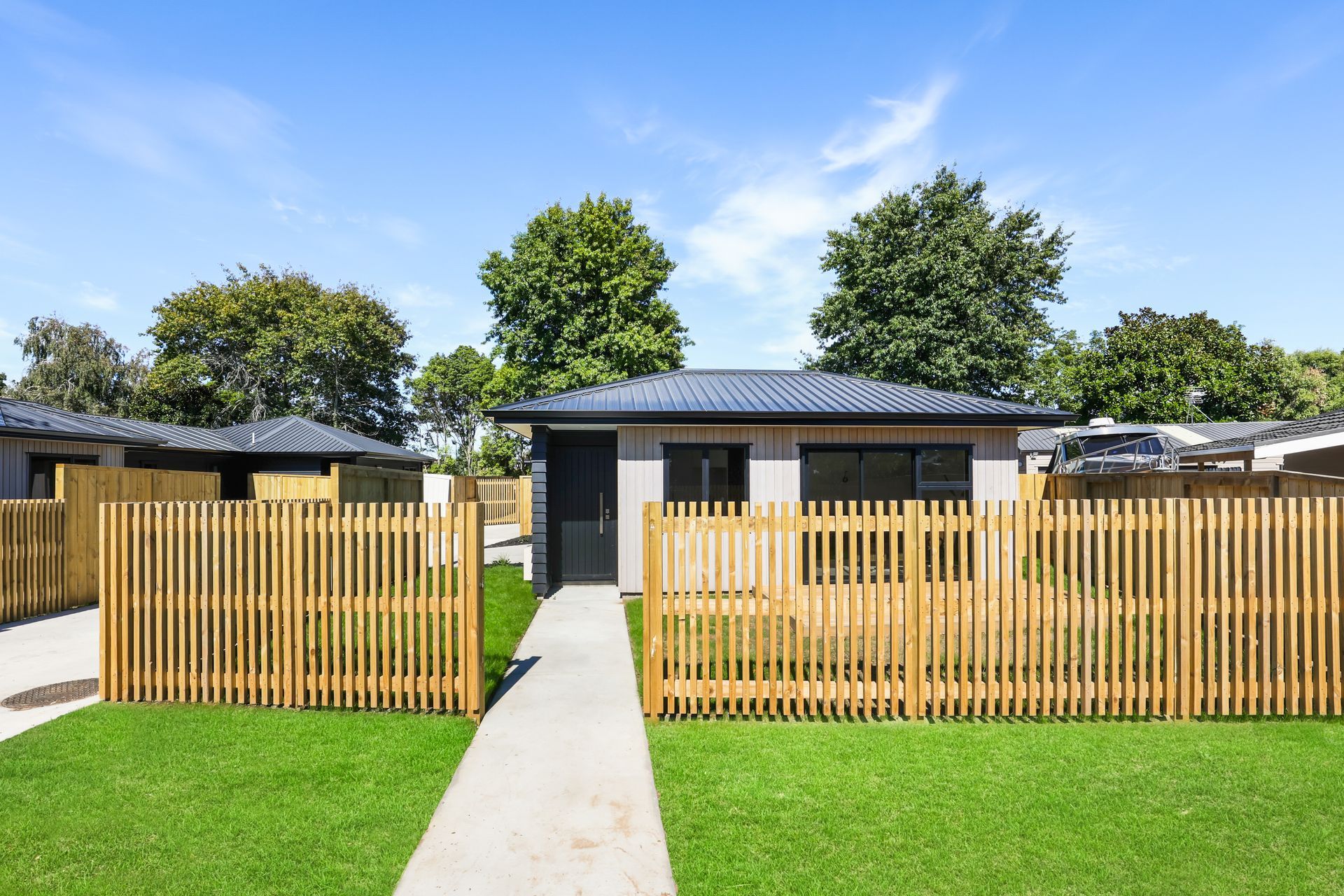 Oakfield Crescent, Hamilton