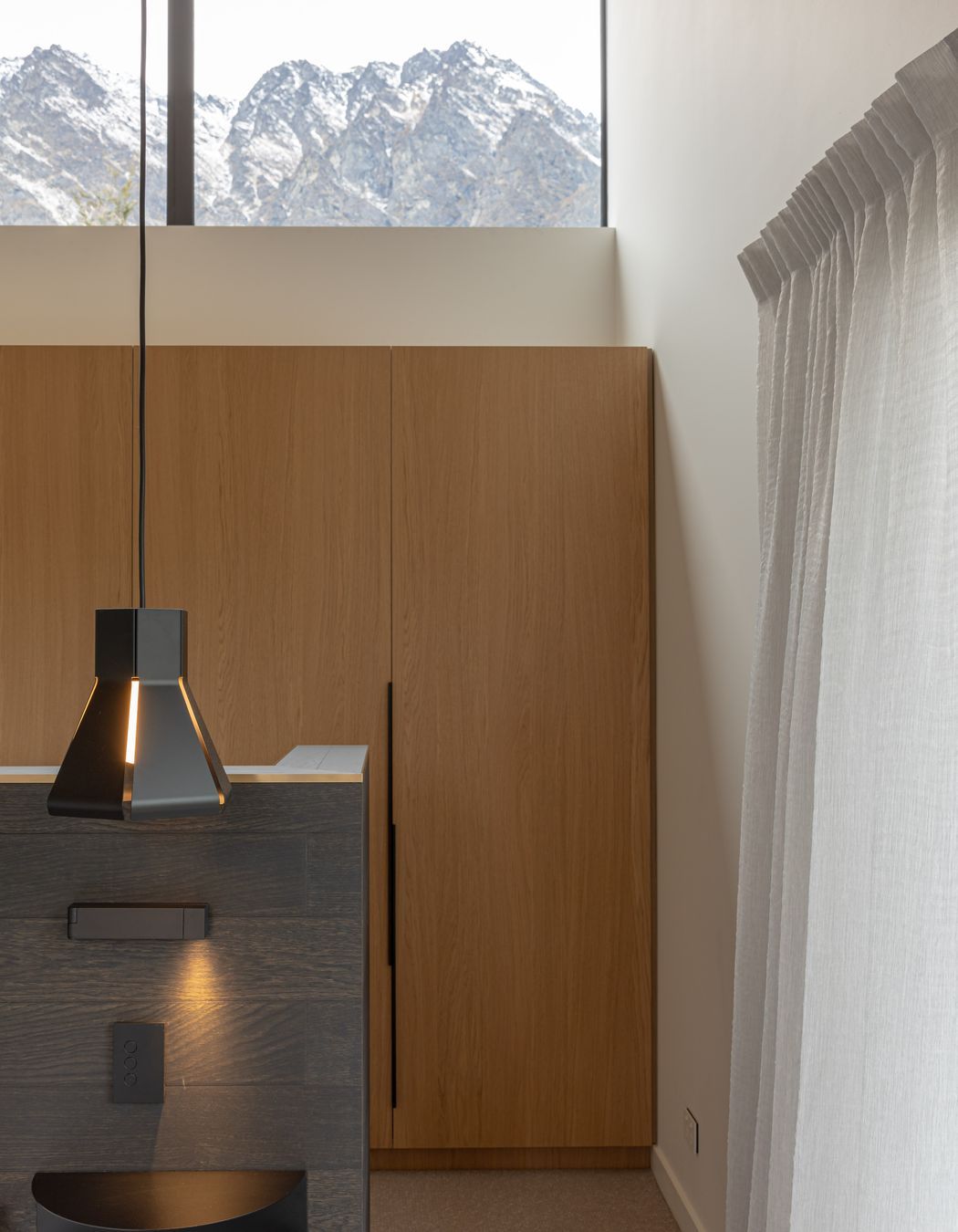 Bedhead feature lighting