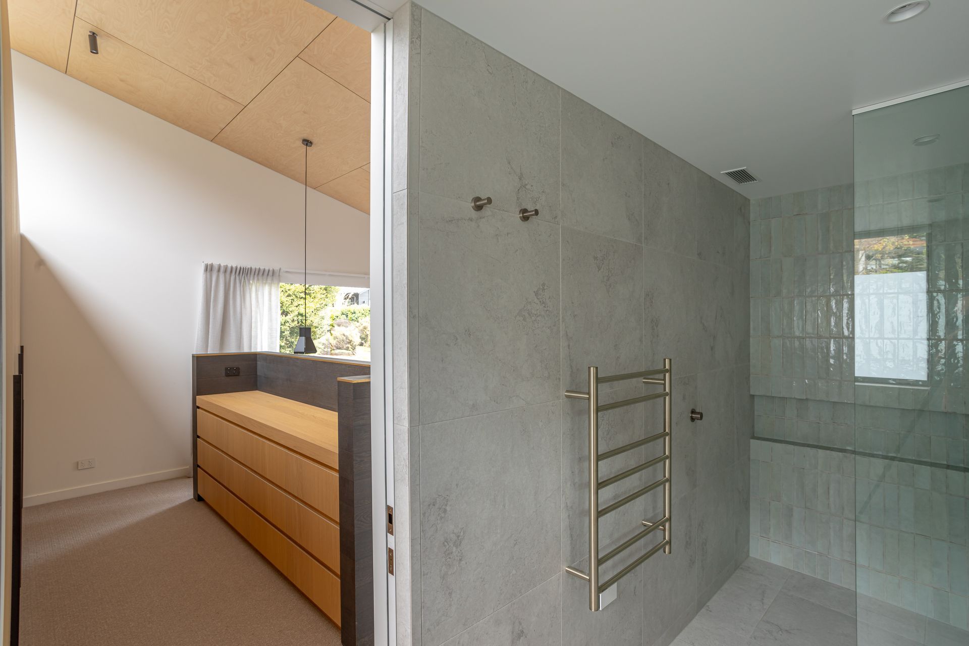 Master ensuite and shower