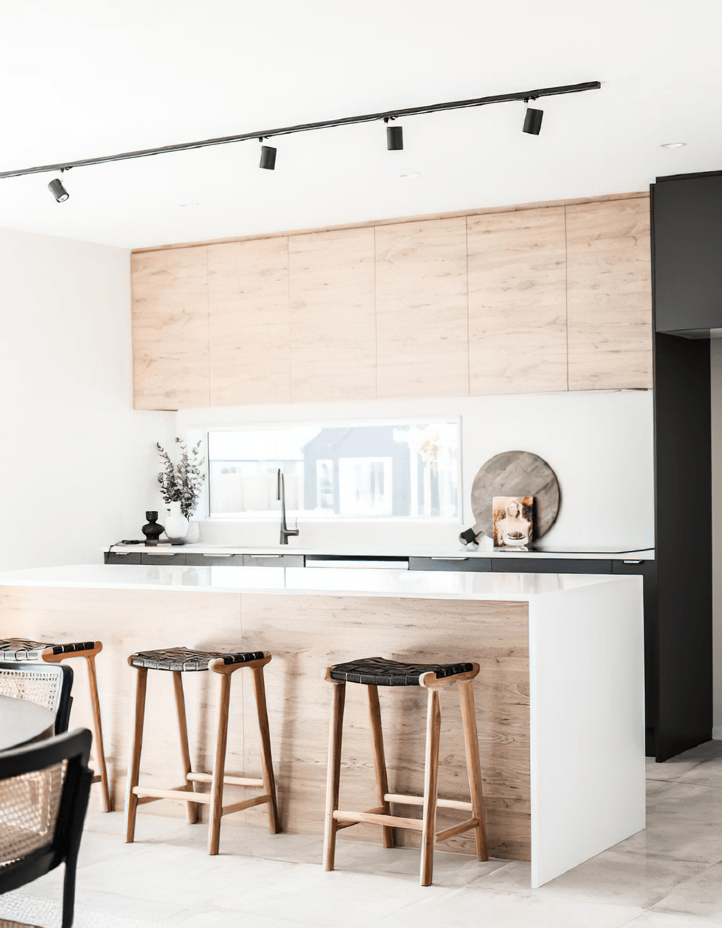 Trendsetter Ravenswood