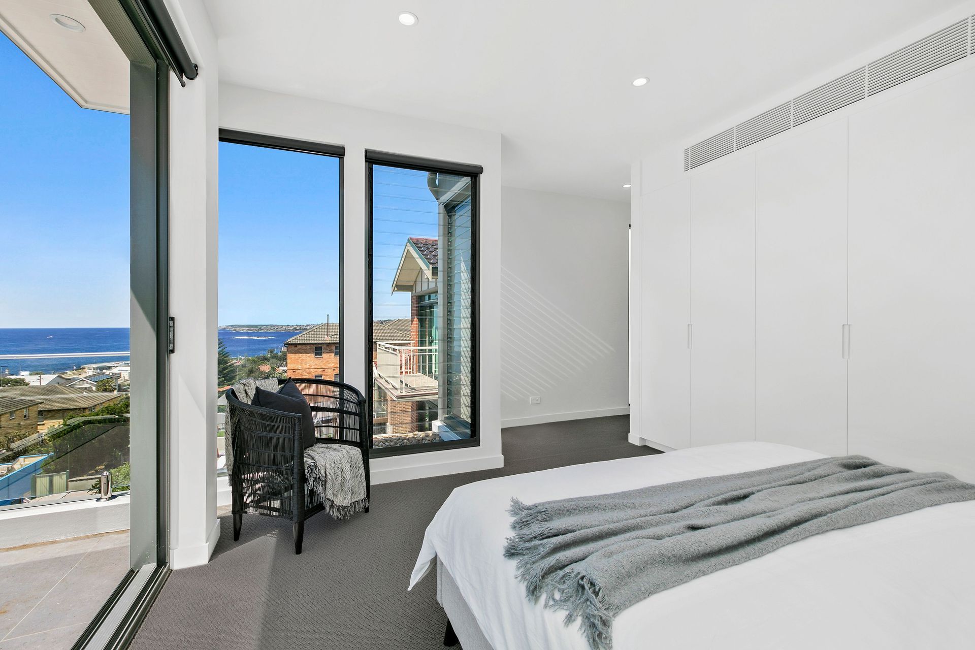 Clovelly New Build 2017
