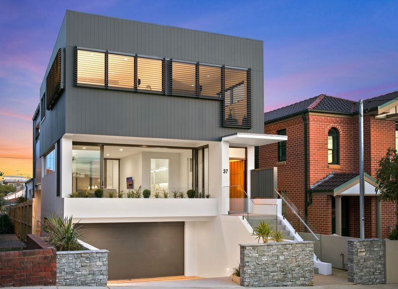 Clovelly New Build 2017