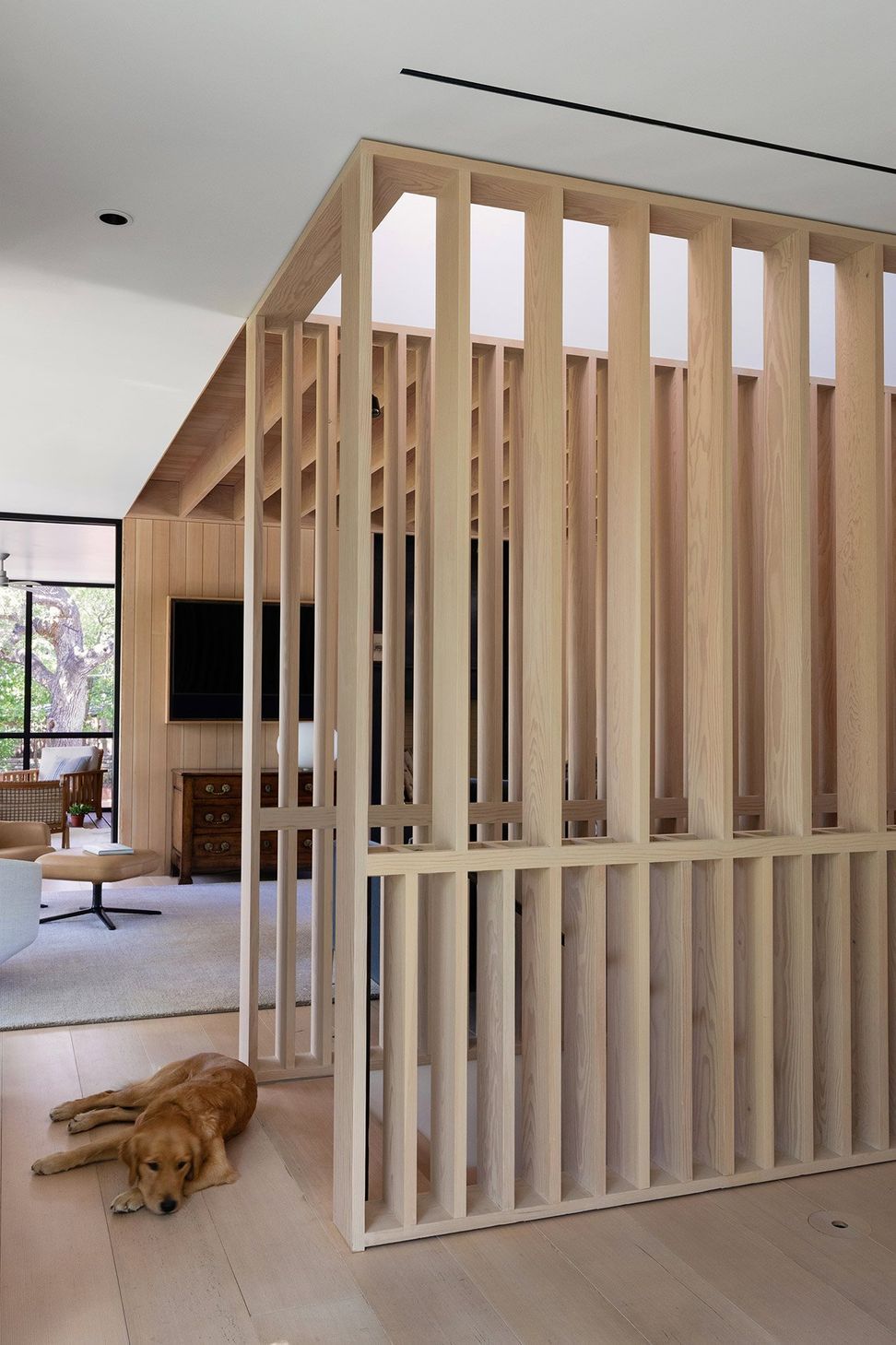 12BelmontParkCuppettKilpatrickArchitectureandInteriorDesignaustin-tx-doug-fir-slat-partition-staircase-enclosure.jpg