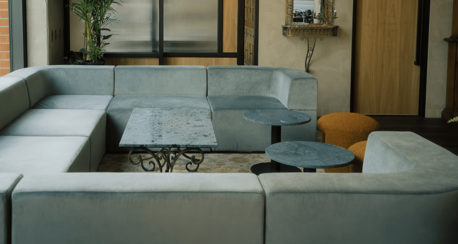 Project Feature | Molli banner