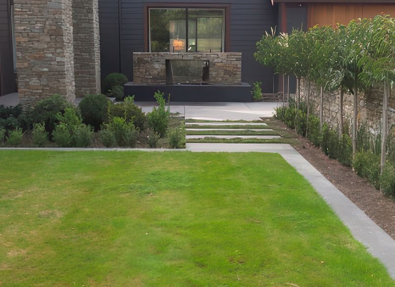 Outdoor Dining Space