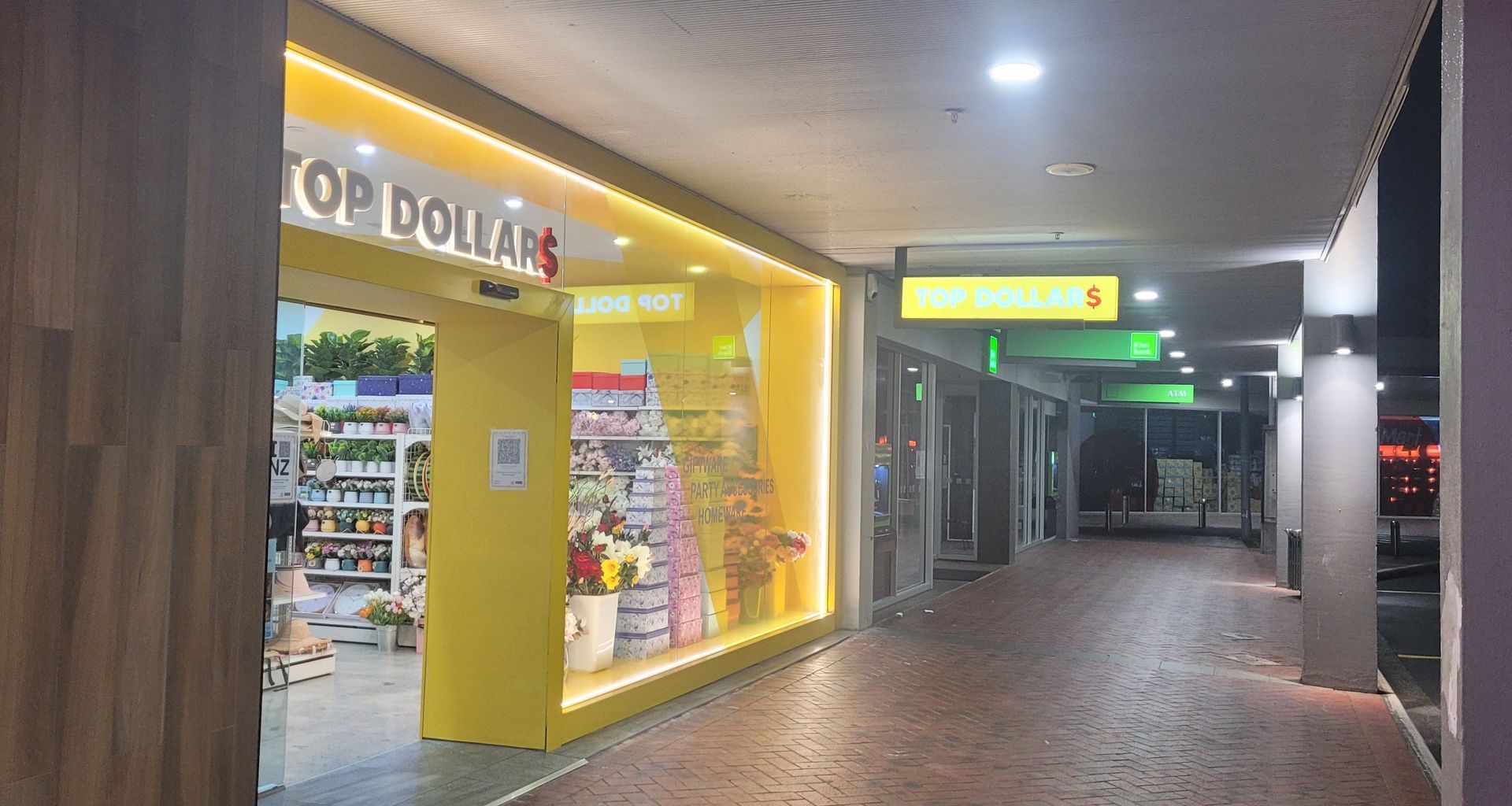 Top Dollar banner