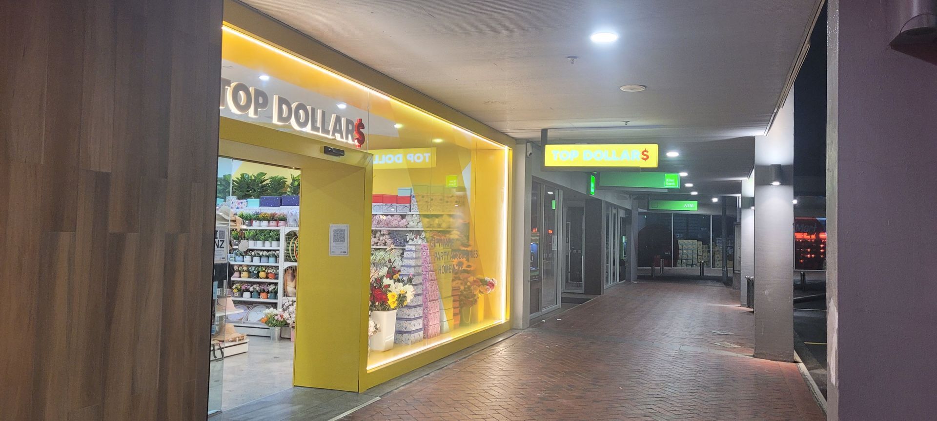 Top Dollar banner