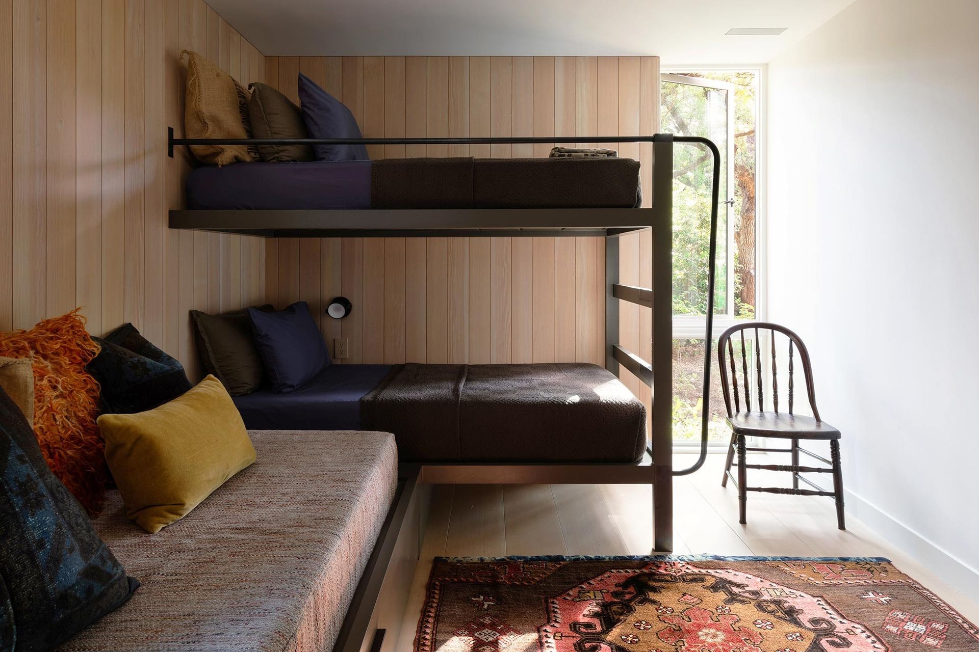 21BelmontParkCuppettKilpatrickArchitectureandInteriorDesignaustin-tx-bunkroom-custom-bunk-beds-1.jpg