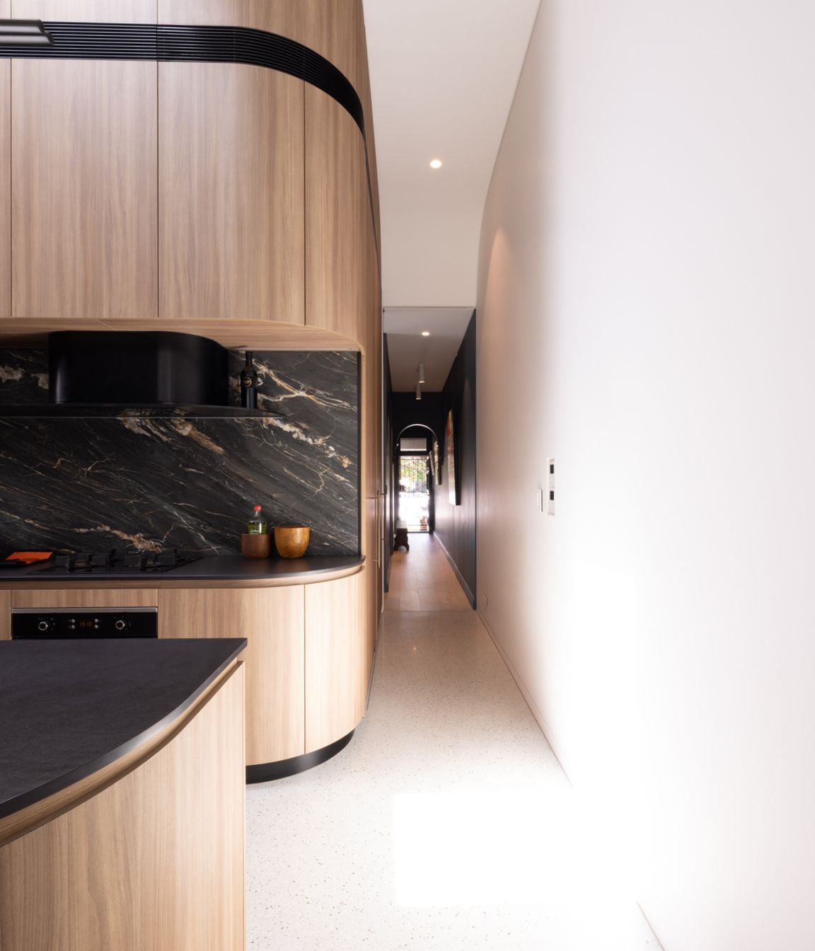 Curved Kitchen details