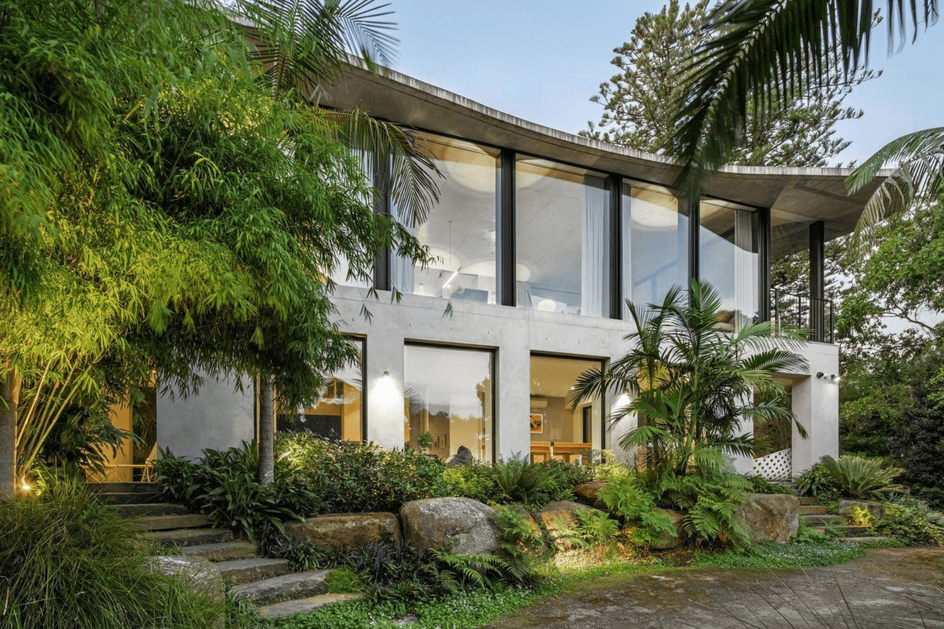 3-Exterior-.png
