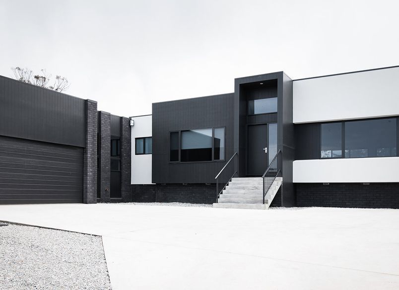 55 Lakeside Drive