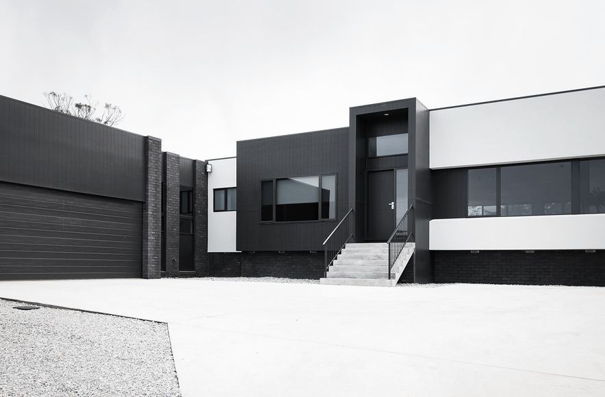 55 Lakeside Drive