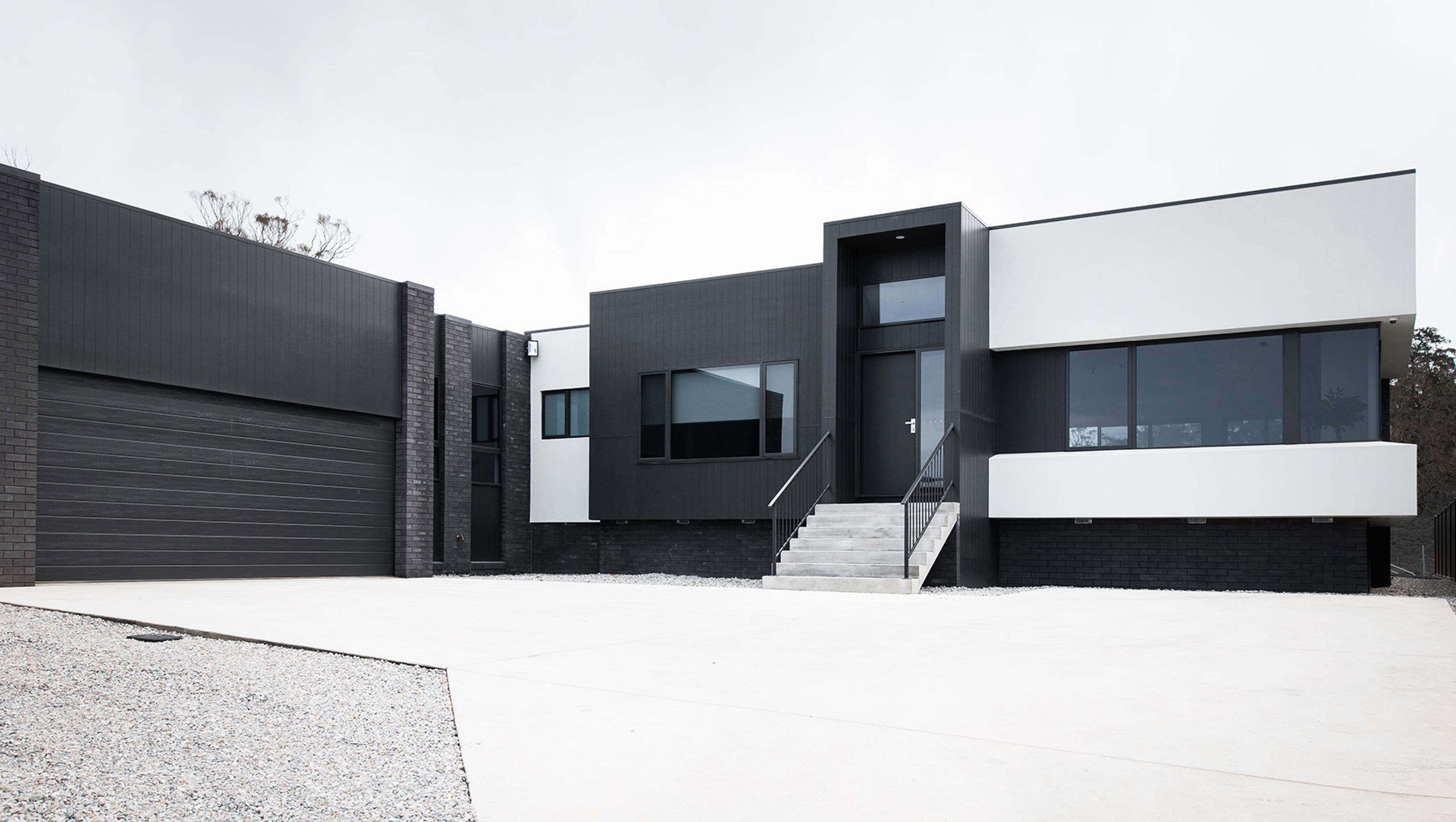 55 Lakeside Drive