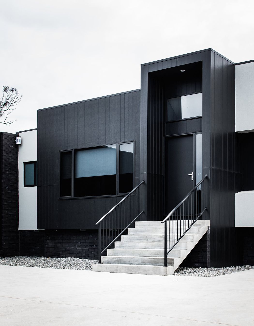 55 Lakeside Drive