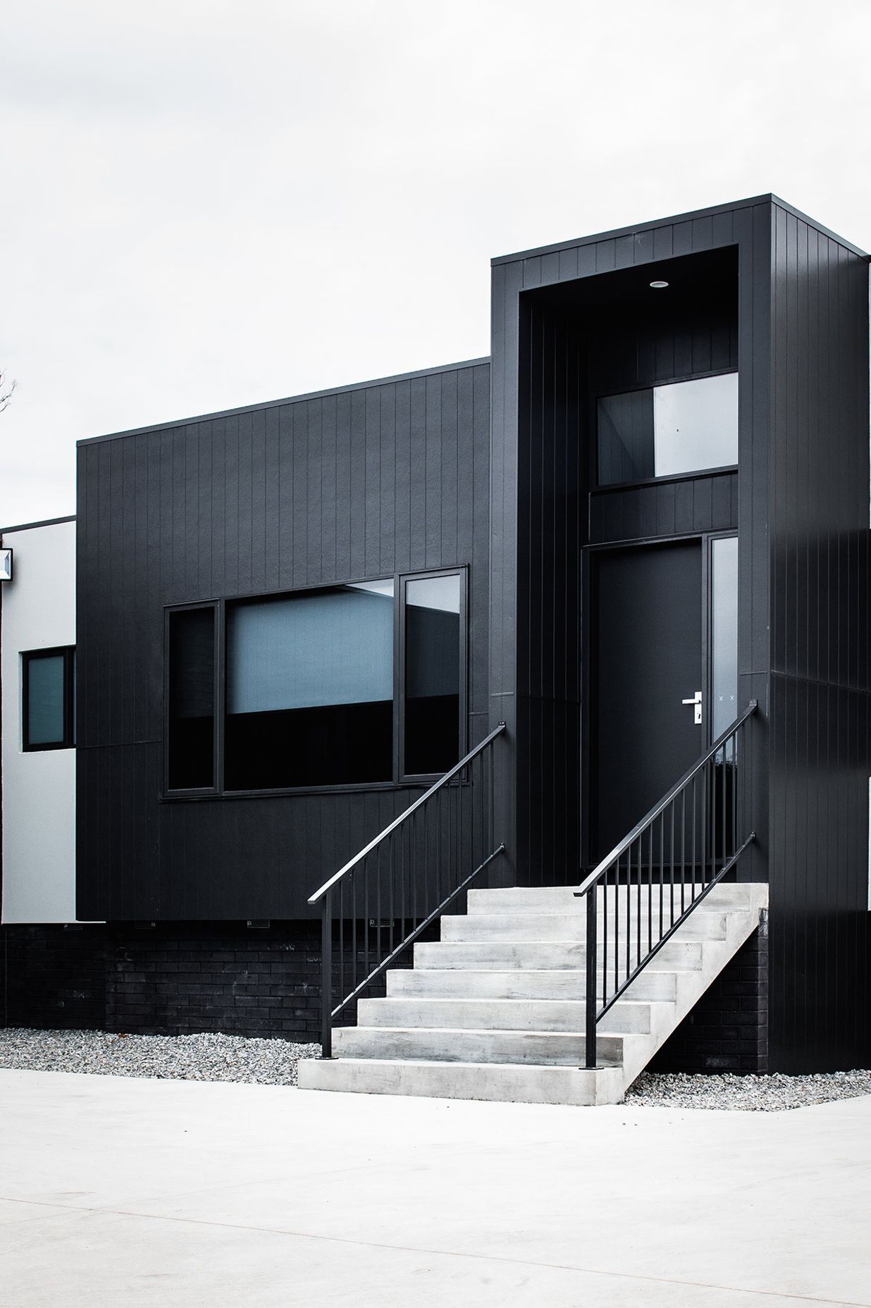55 Lakeside Drive