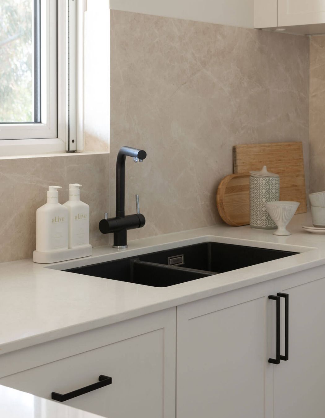 675247d191b7af7ad803514bKitchen-Craftsman-Sep242704-Edit.jpg