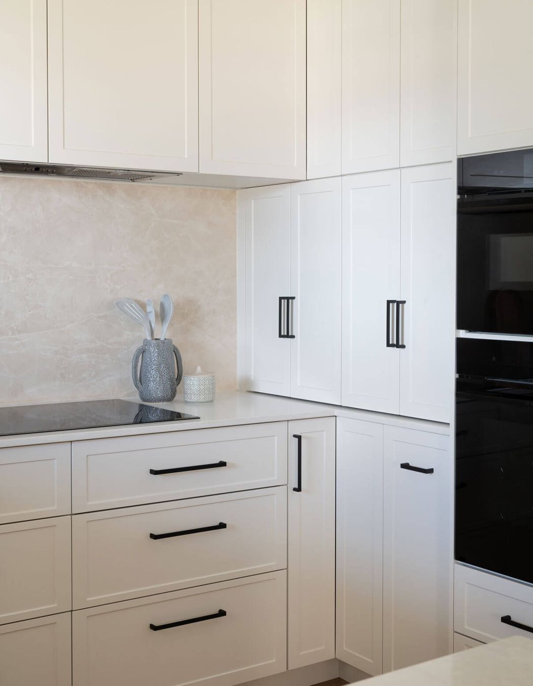 675247d1c884c074d60276c3Kitchen-Craftsman-Sep242703.jpg
