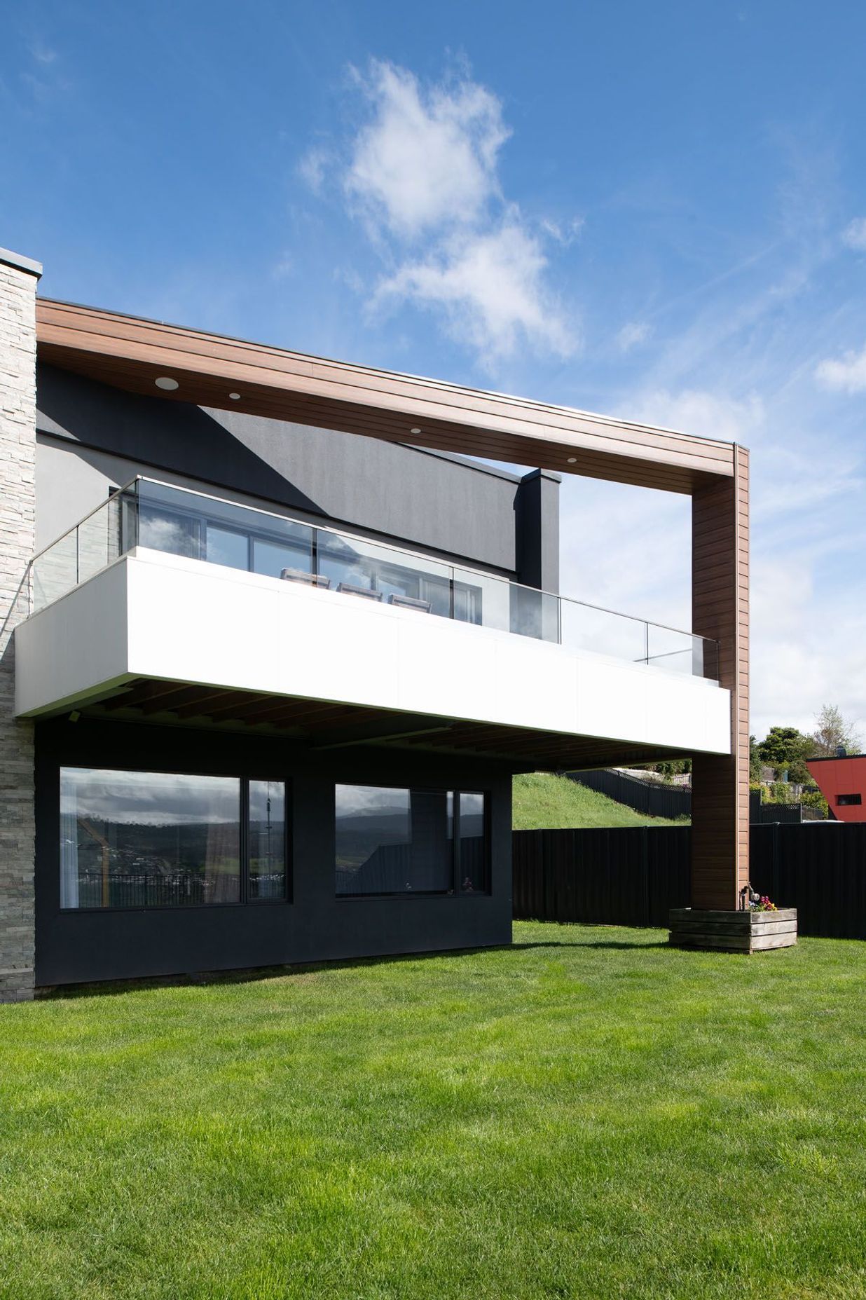7 Carrera Place