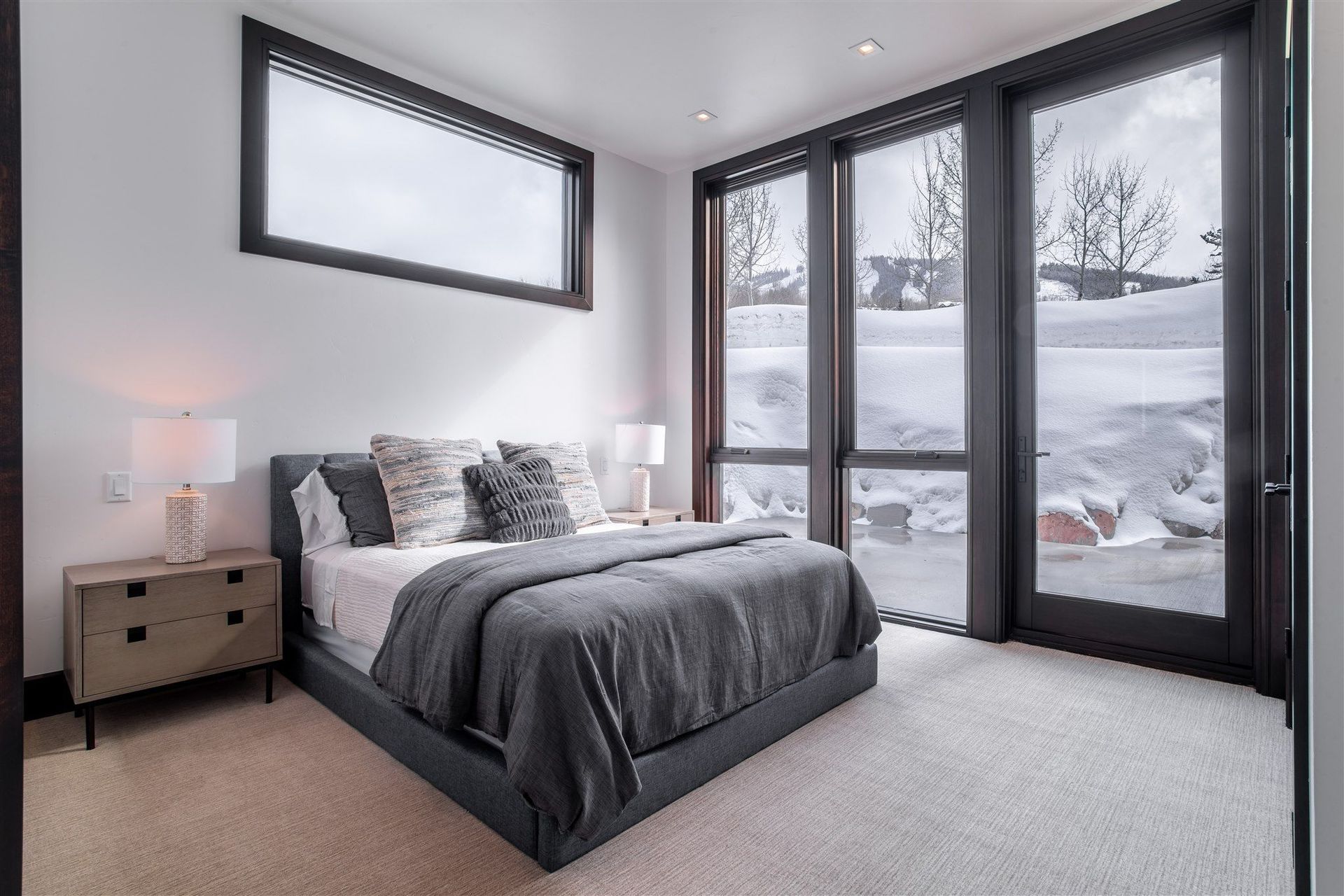 825DivideBedroom1D16390-HDR.jpg