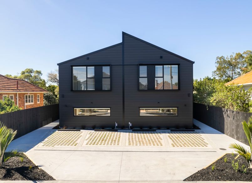 Simple and Sleek Duplex