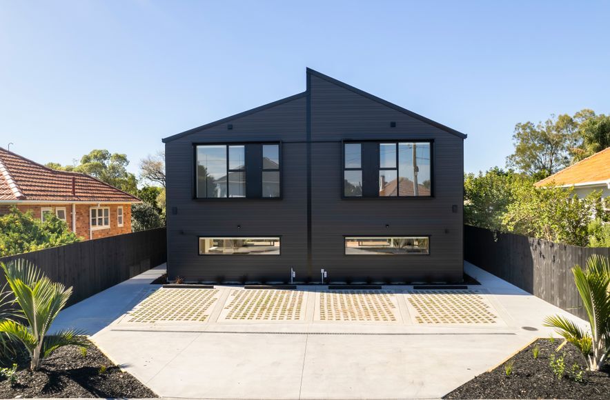 Simple and Sleek Duplex