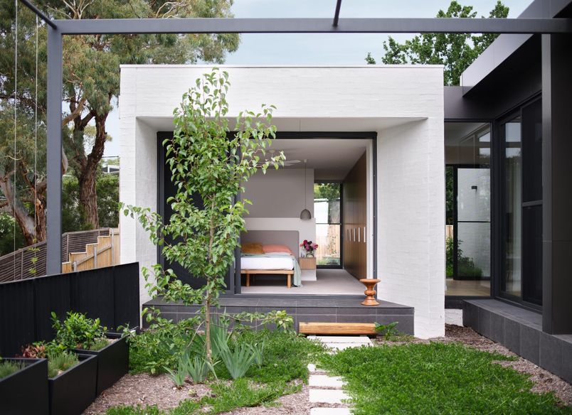 A + T Residence