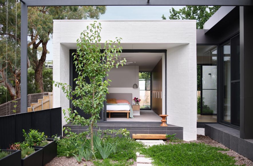 A + T Residence