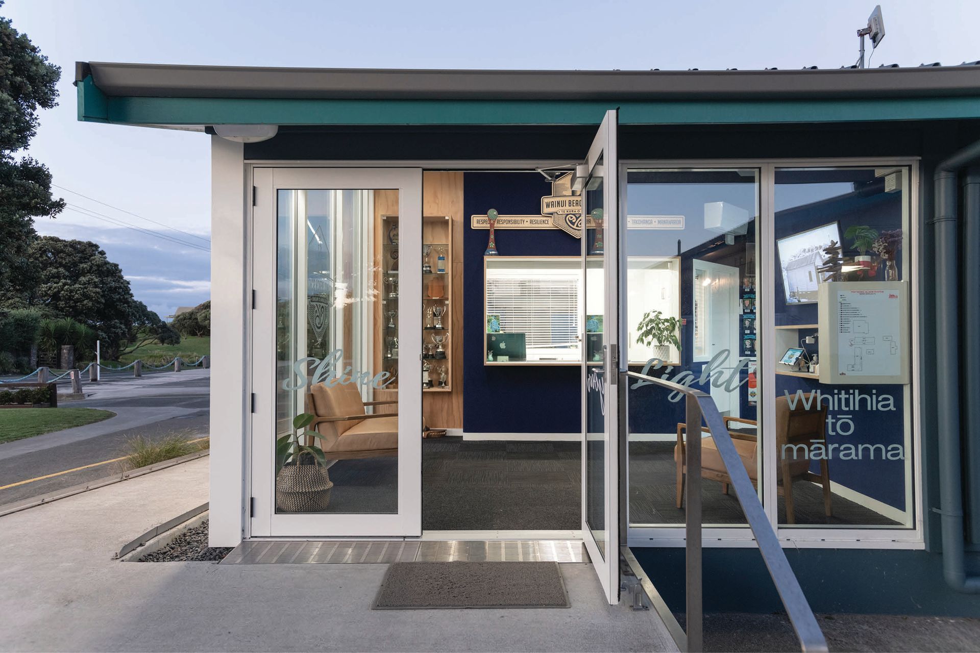 AWainui-SchoolSTR4215.jpg