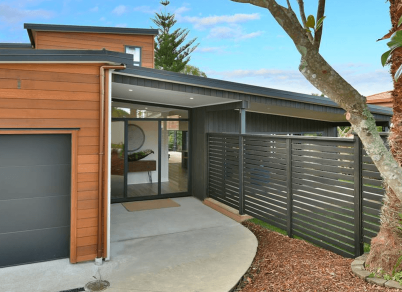 Spacious Four-Bed Family Retreat with Idyllic Outdoor Living