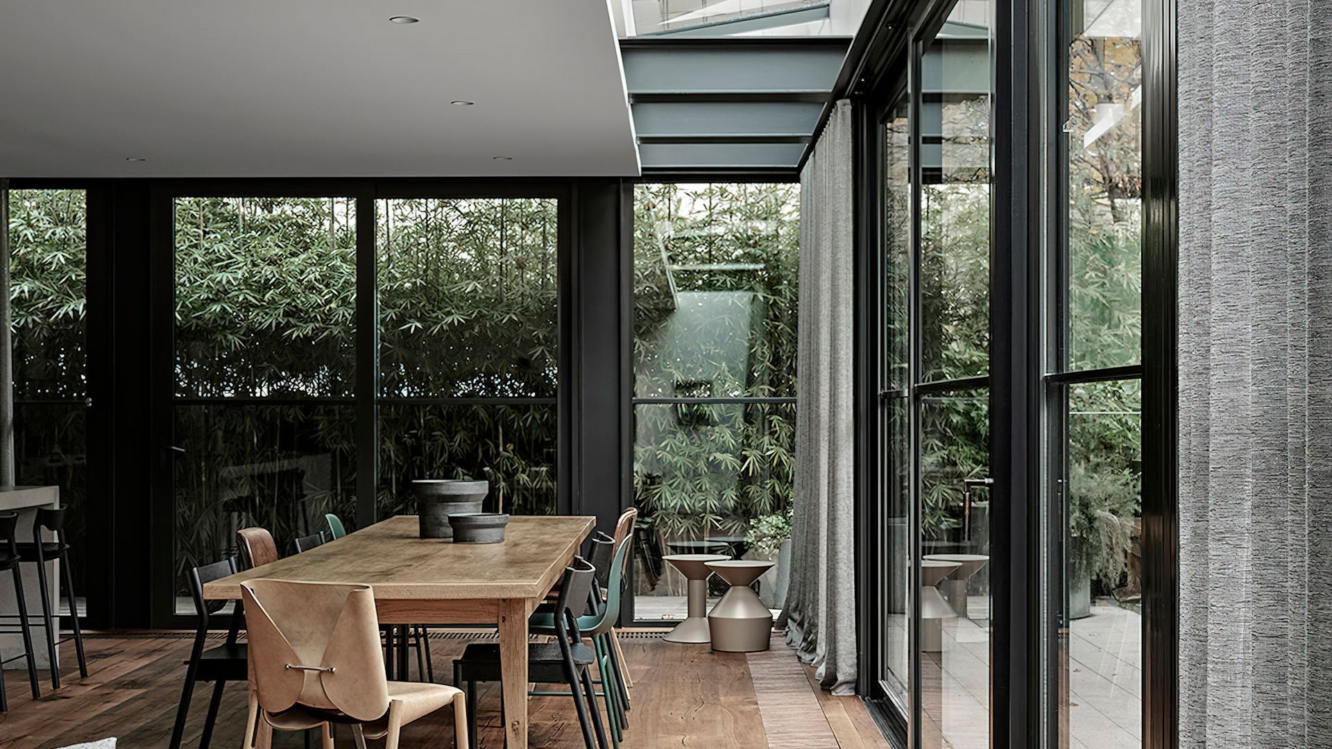 Arno Residence banner