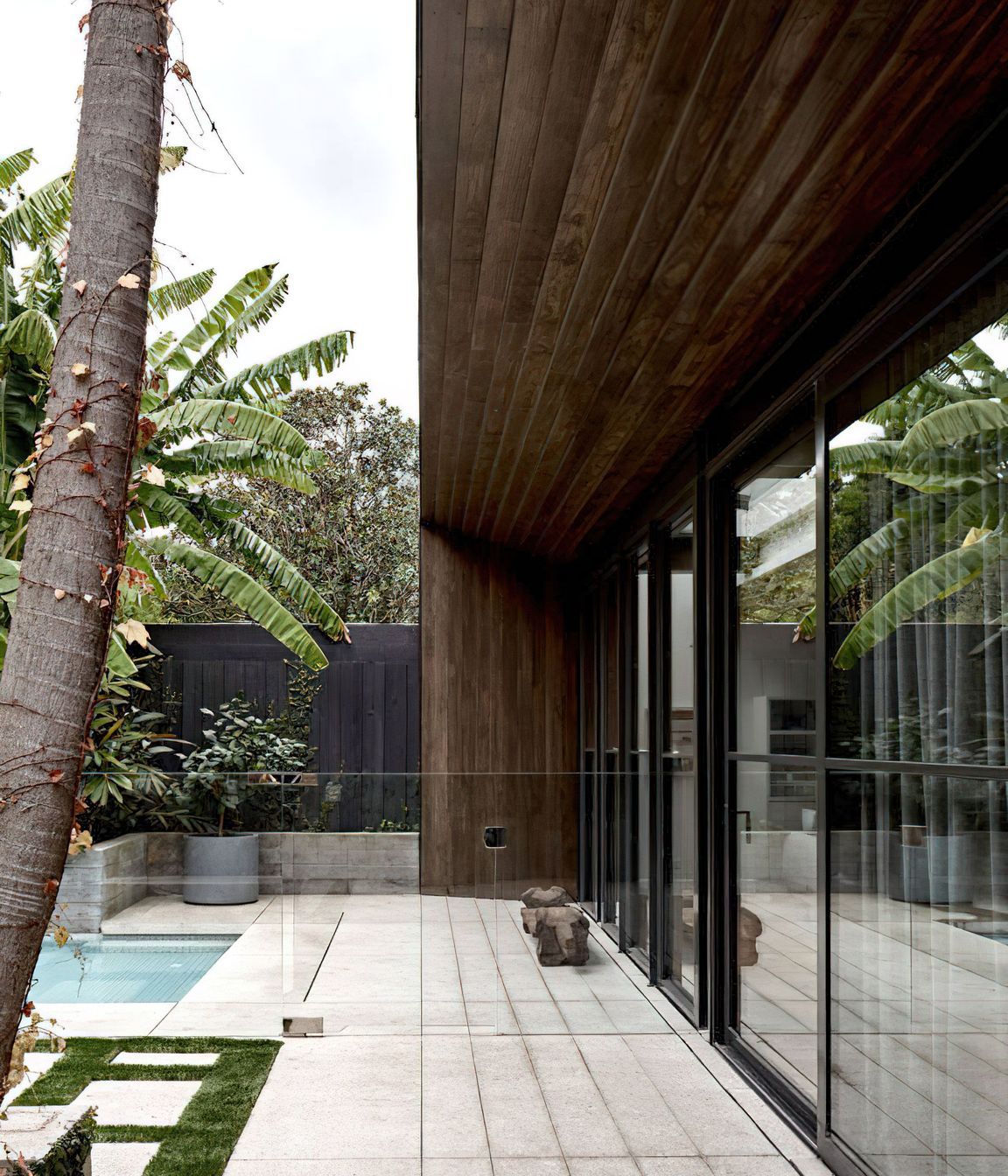 Arno Residence