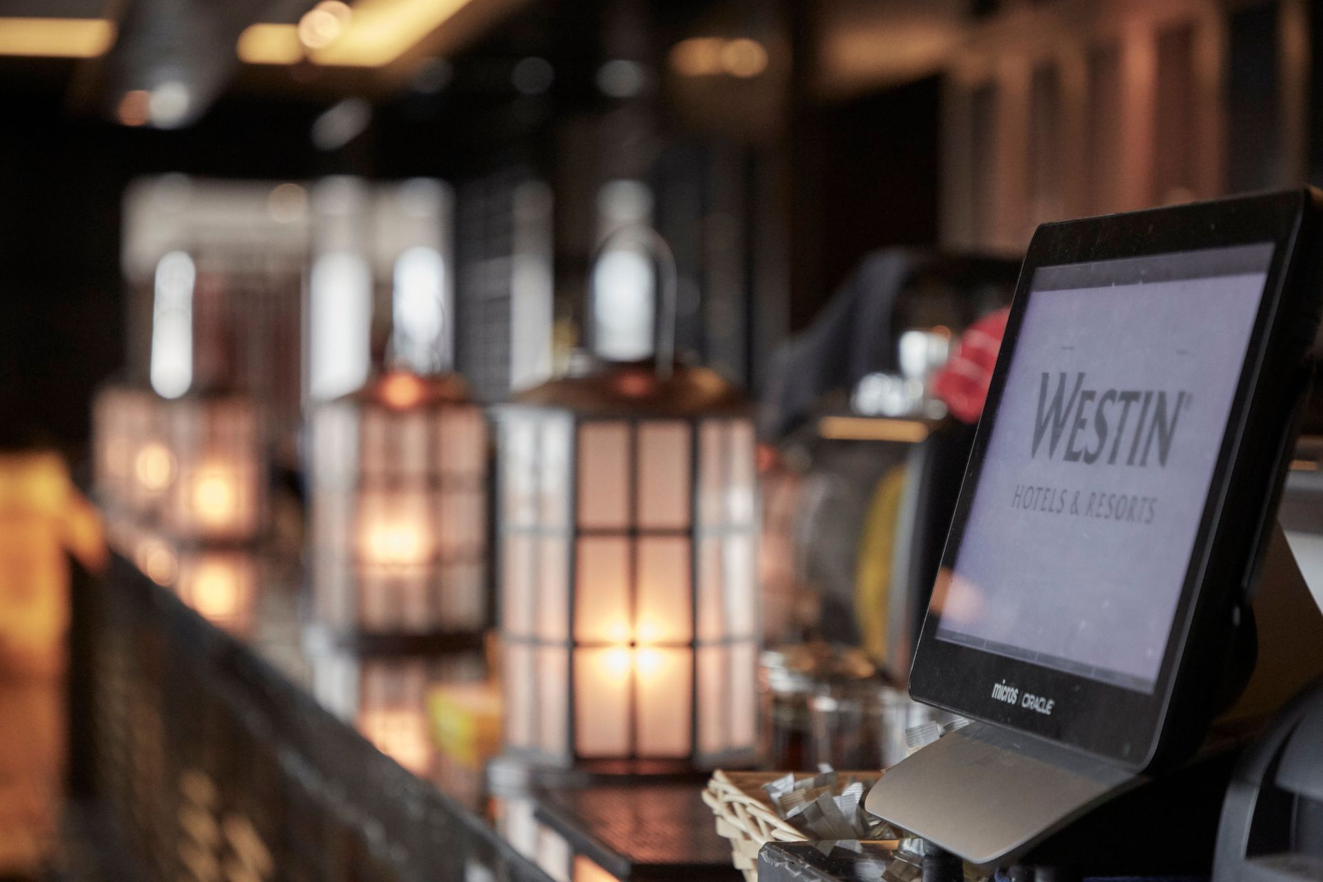 BarLounge-PickUp064.jpg